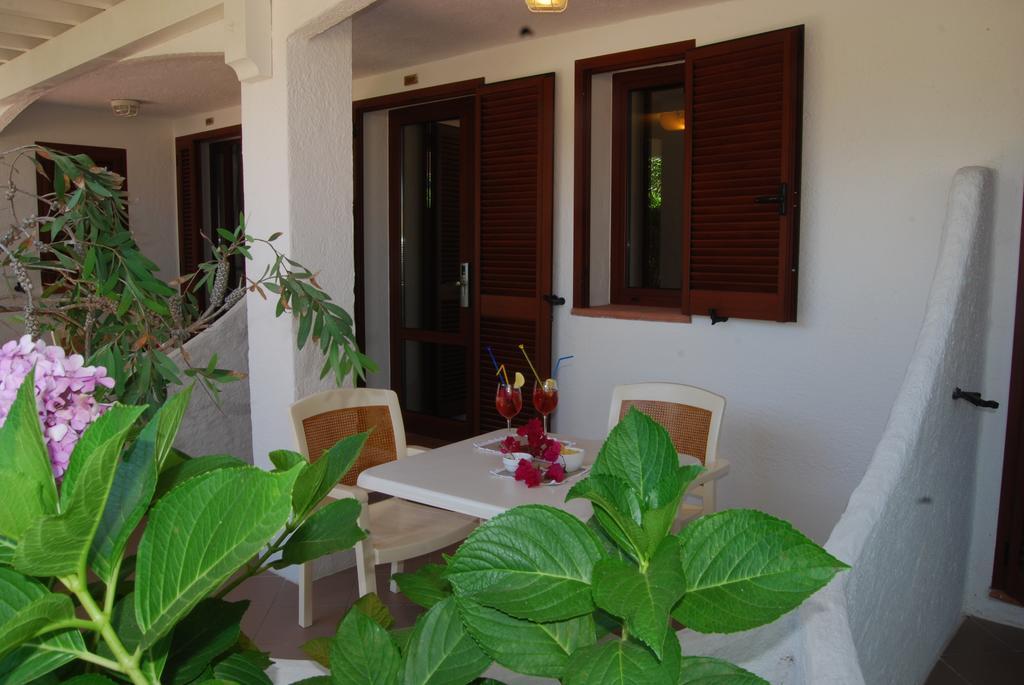 Hotel Mon Repos Baja Cerdeña Habitación foto